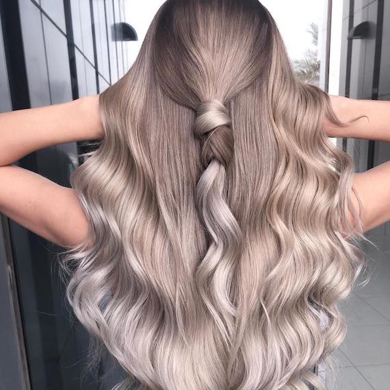 Resultado extensiones ash-blonde — Anny's Beauty Salon